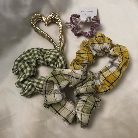 Hair accessories bundle - Picture 1 of 3